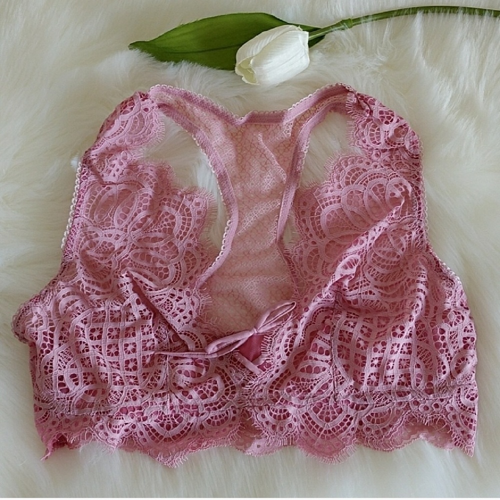 Size S,M,L VICTORIA'S SECRET BRALETTE. - Picture 3 of 4